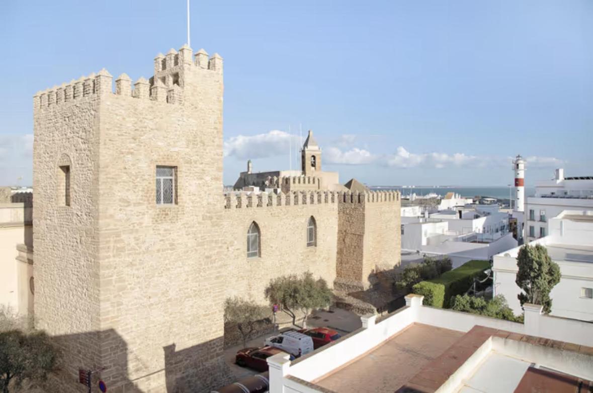 Apartamento Castillo De Luna โรตา ภายนอก รูปภาพ