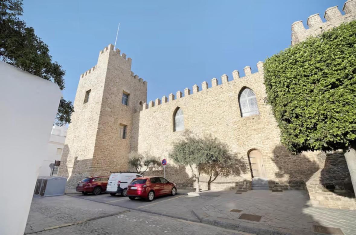 Apartamento Castillo De Luna โรตา ภายนอก รูปภาพ